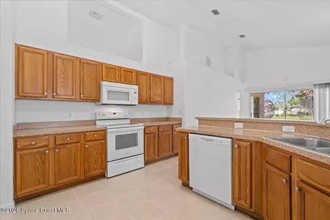 Kitchen - 3567 Hoofprint Dr, Melbourne, FL 32940 photo 3 of 3