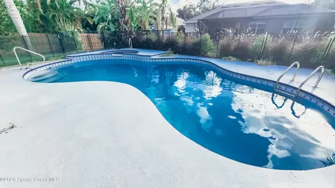 1521 Barber St, Sebastian, FL 32958