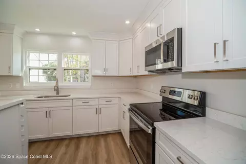 Kitchen - 2018 Manor Dr NE, Palm Bay, FL 32905 photo 2 of 3