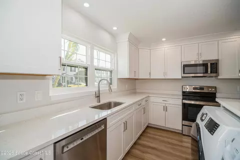 Kitchen - 2018 Manor Dr NE, Palm Bay, FL 32905 photo 3 of 3