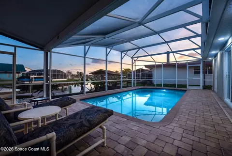 185 Florida Blvd, Merritt Island, FL 32953