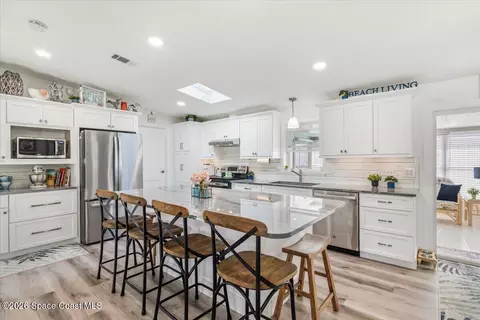 487 N Marlin Cir, Barefoot Bay, FL 32976