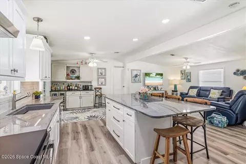 487 N Marlin Cir, Barefoot Bay, FL 32976