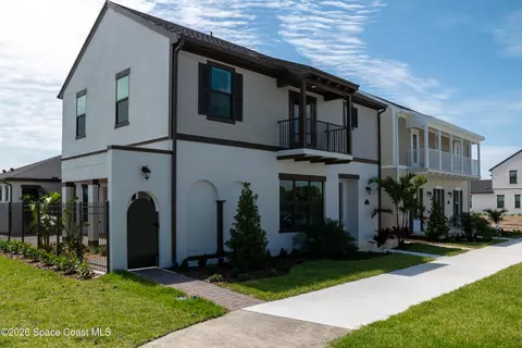 2307 Spur Dr, Melbourne, FL 32940