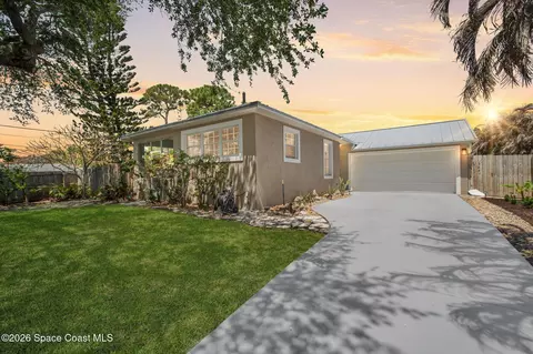 120 Country Woods Pl, Merritt Island, FL 32952