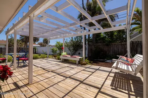 Exterior - 435 10th Ave, Indialantic, FL 32903 photo 5 of 10