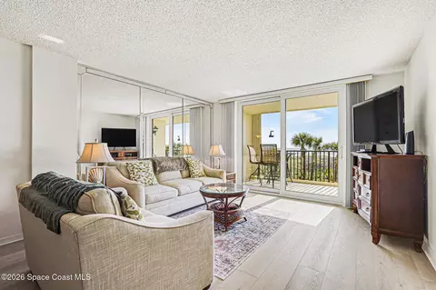 1860 N Atlantic Ave #204, Cocoa Beach, FL 32931