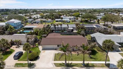 770 Richard St, Satellite Beach, FL 32937