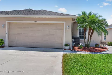 590 Wedge Ct SE, Palm Bay, FL 32909