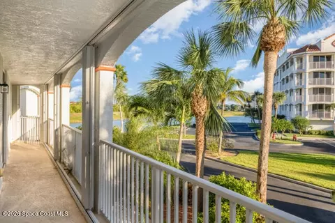 8922 Laguna Ln #204, Cape Canaveral, FL 32920
