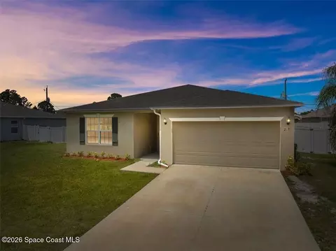 219 Heritage St SW, Palm Bay, FL 32908