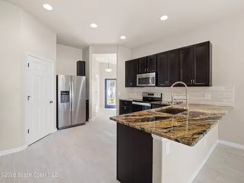 Kitchen - 3495 Tabitha Ct, Melbourne, FL 32934 photo 2 of 4