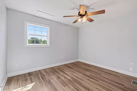 Bedroom - 4950 Blounts Ridge Rd, Mims, FL 32754 photo 5 of 6