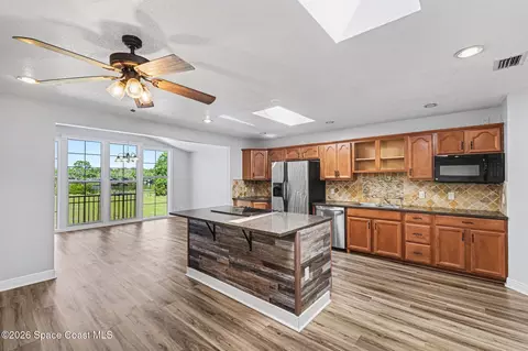 Kitchen - 4950 Blounts Ridge Rd, Mims, FL 32754 photo 2 of 2