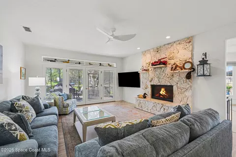 Living - 6118 Anchor Ln, Rockledge, FL 32955 photo 3 of 5