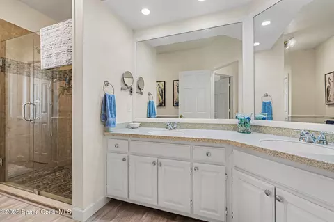 Bath - 6118 Anchor Ln, Rockledge, FL 32955 photo 5 of 5