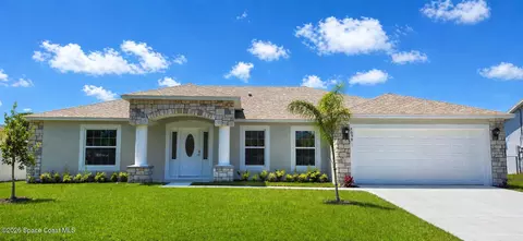 1098 Carthage Ave NW, Palm Bay, FL 32907