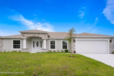 1098 Carthage Ave NW, Palm Bay, FL 32907
