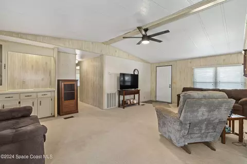 2519 Independence Ln, Saint Cloud, FL 34772 photo 17