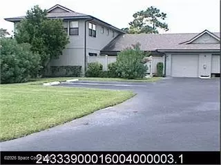 601 Centre Ct SW #101, Vero Beach, FL 32962