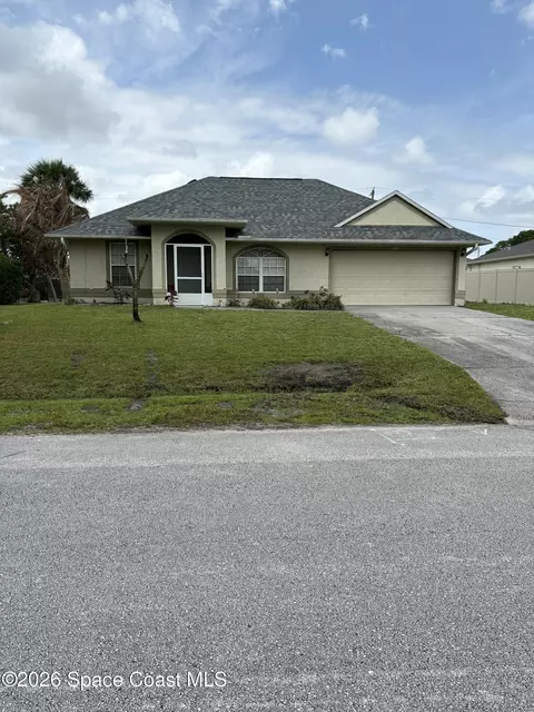 1081 Douglas St SE, Palm Bay, FL 32909