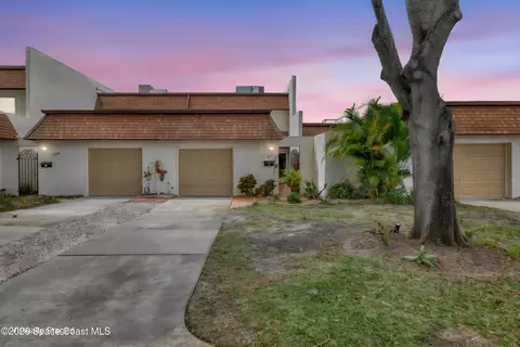 2554 Demaret Dr #303A, Titusville, FL 32780