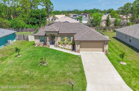 1771 Monrovia St NW, Palm Bay, FL 32907