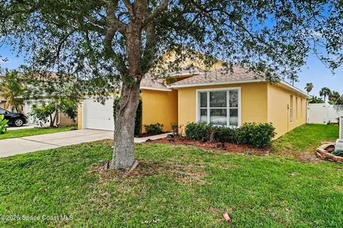 Exterior - 1341 Olde Bailey Ln, Melbourne, FL 32904 photo 2 of 4