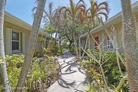 236 Woodland Ave #3, Cocoa Beach, FL 32931