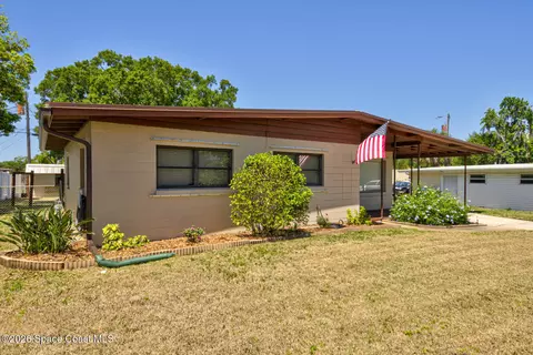 1016 S Park Ave, Titusville, FL 32780