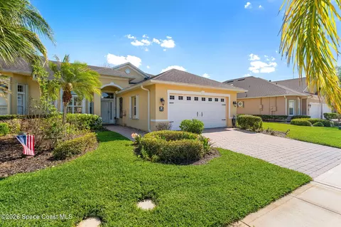 3702 Carambola Cir, Melbourne, FL 32940