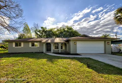 1095 Carol Ave, Titusville, FL 32780