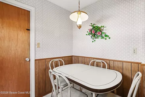 Dining - 979 Kings Post Rd, Rockledge, FL 32955 photo 2 of 2