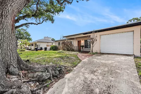 19 Orange Ave N, Rockledge, FL 32955