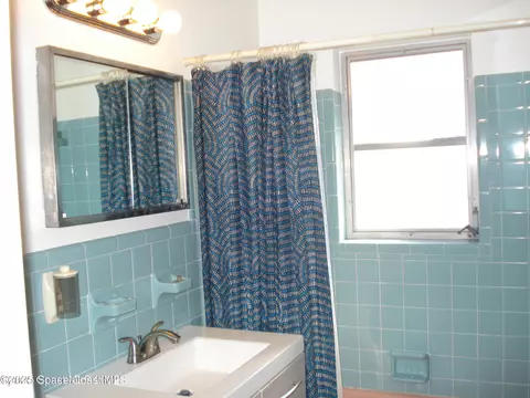Bath - 19 Orange Ave, Rockledge, FL 32955 photo 4 of 4