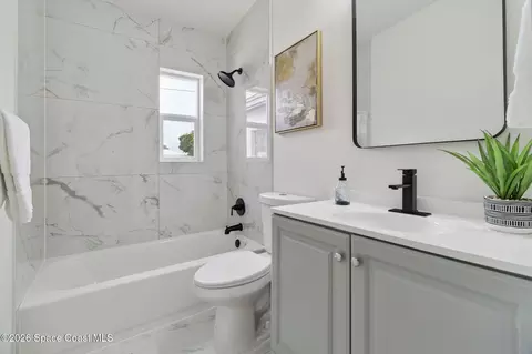 Bath - 2015 Coolidge Ave, Melbourne, FL 32935 photo 2 of 2