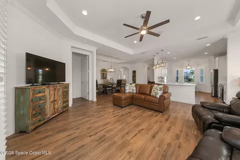 Living - 415 Lorelei Ave, Melbourne, FL 32901 photo 2 of 3