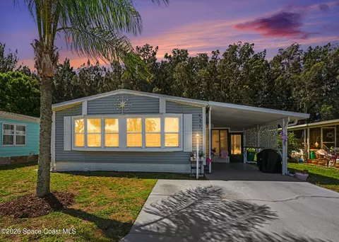 421 Papaya Cir, Barefoot Bay, FL 32976