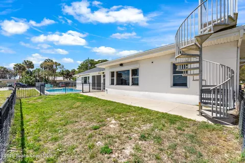 Exterior - 2729 Pineapple Ave, Melbourne, FL 32935 photo 8 of 14