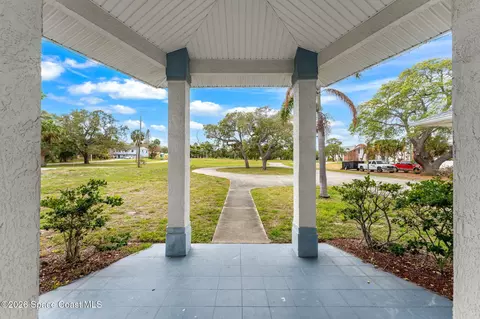 Exterior - 2729 Pineapple Ave, Melbourne, FL 32935 photo 12 of 14