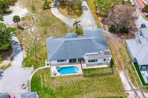View/Area - 2729 Pineapple Ave, Melbourne, FL 32935 photo 6 of 12