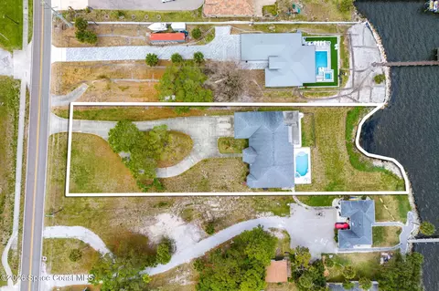 View/Area - 2729 Pineapple Ave, Melbourne, FL 32935 photo 2 of 12