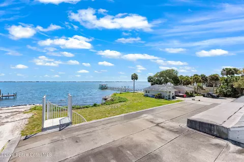 View/Area - 2729 Pineapple Ave, Melbourne, FL 32935 photo 7 of 12