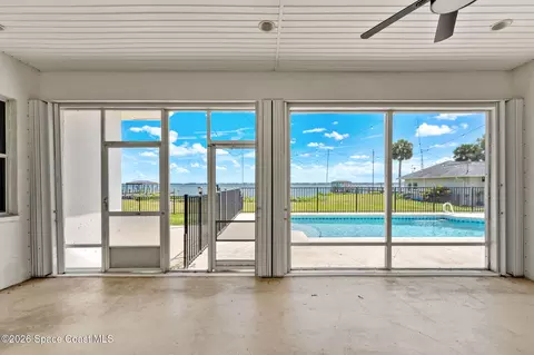 Exterior - 2729 Pineapple Ave, Melbourne, FL 32935 photo 9 of 14
