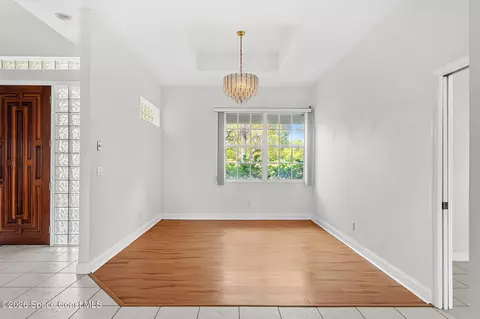 Living - 2729 Pineapple Ave, Melbourne, FL 32935 photo 2 of 11