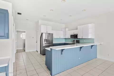Kitchen - 2729 Pineapple Ave, Melbourne, FL 32935 photo 5 of 5