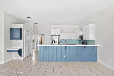 Kitchen - 2729 Pineapple Ave, Melbourne, FL 32935 photo 4 of 5