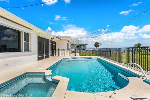 Exterior - 2729 Pineapple Ave, Melbourne, FL 32935 photo 6 of 14