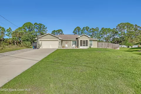 595 Lang Rd SW, Palm Bay, FL 32908