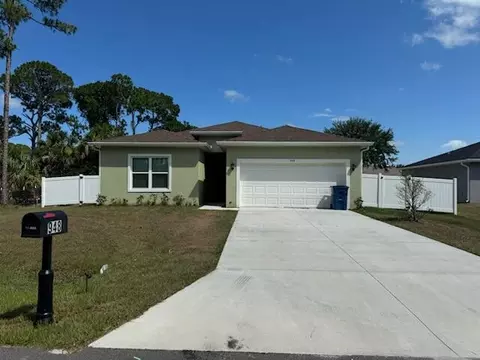 948 Wheatley St SE, Palm Bay, FL 32909